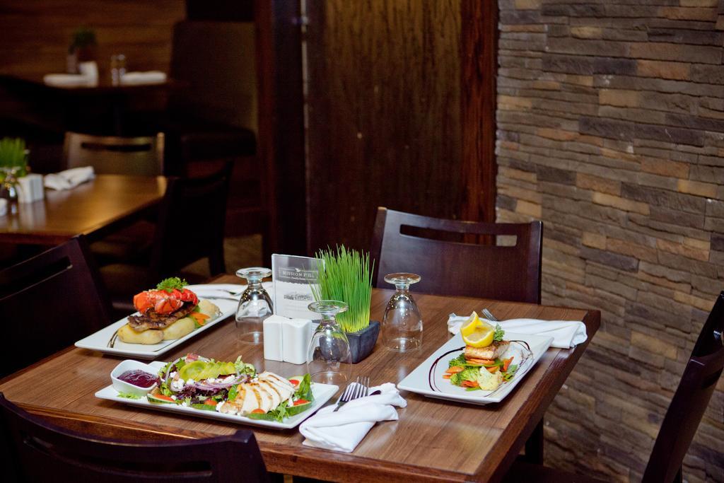 Ptarmigan Inn Hay River 外观 照片