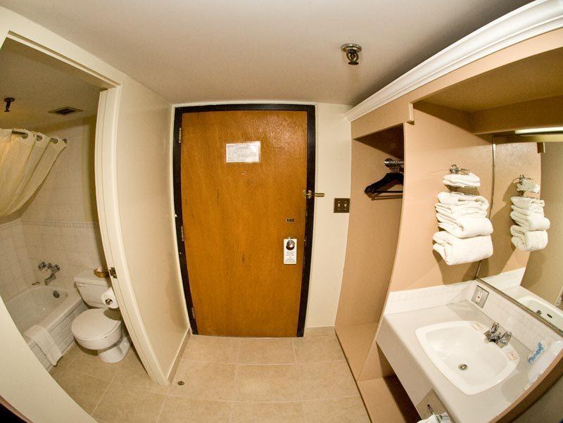Ptarmigan Inn Hay River 外观 照片